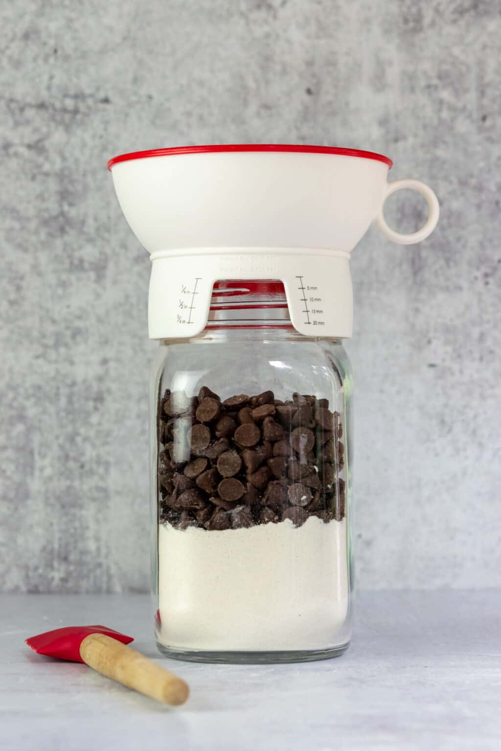 Easy Chocolate Chip Cookie Mix in a Jar (Gift Tags Included