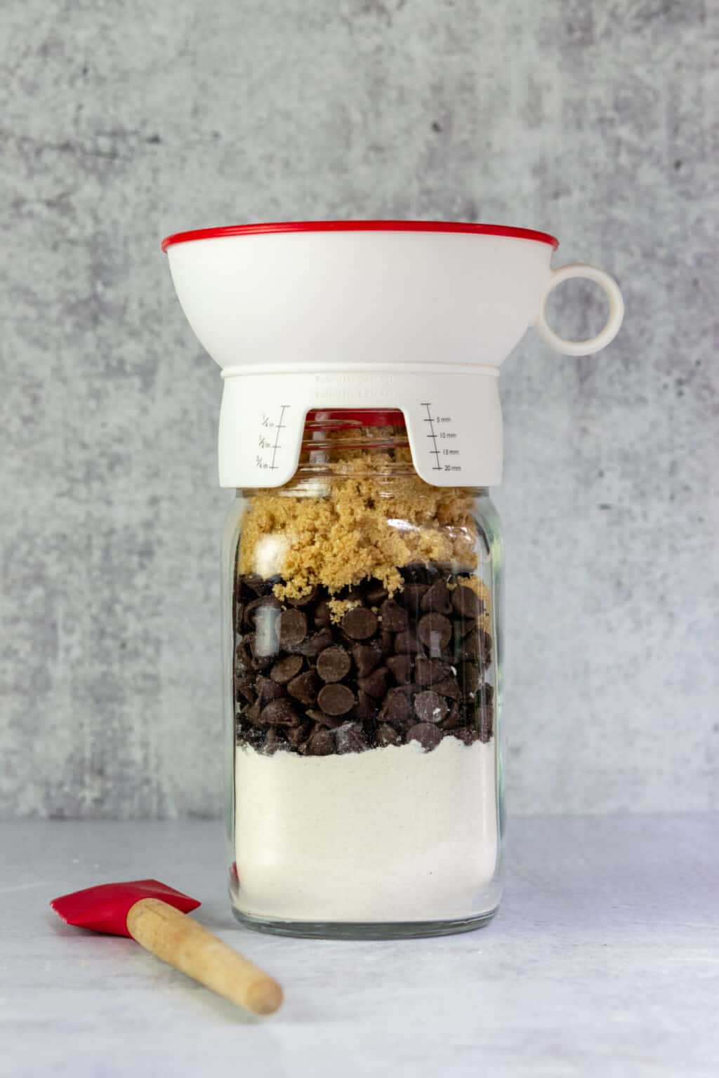 Easy Chocolate Chip Cookie Mix in a Jar (Gift Tags Included