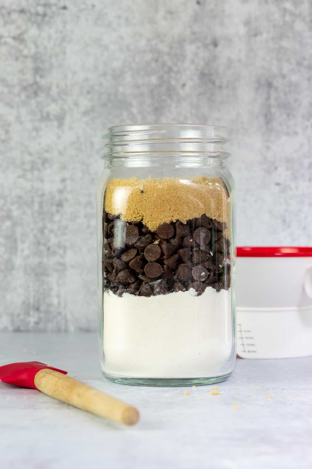 Easy Chocolate Chip Cookie Mix in a Jar (Gift Tags Included