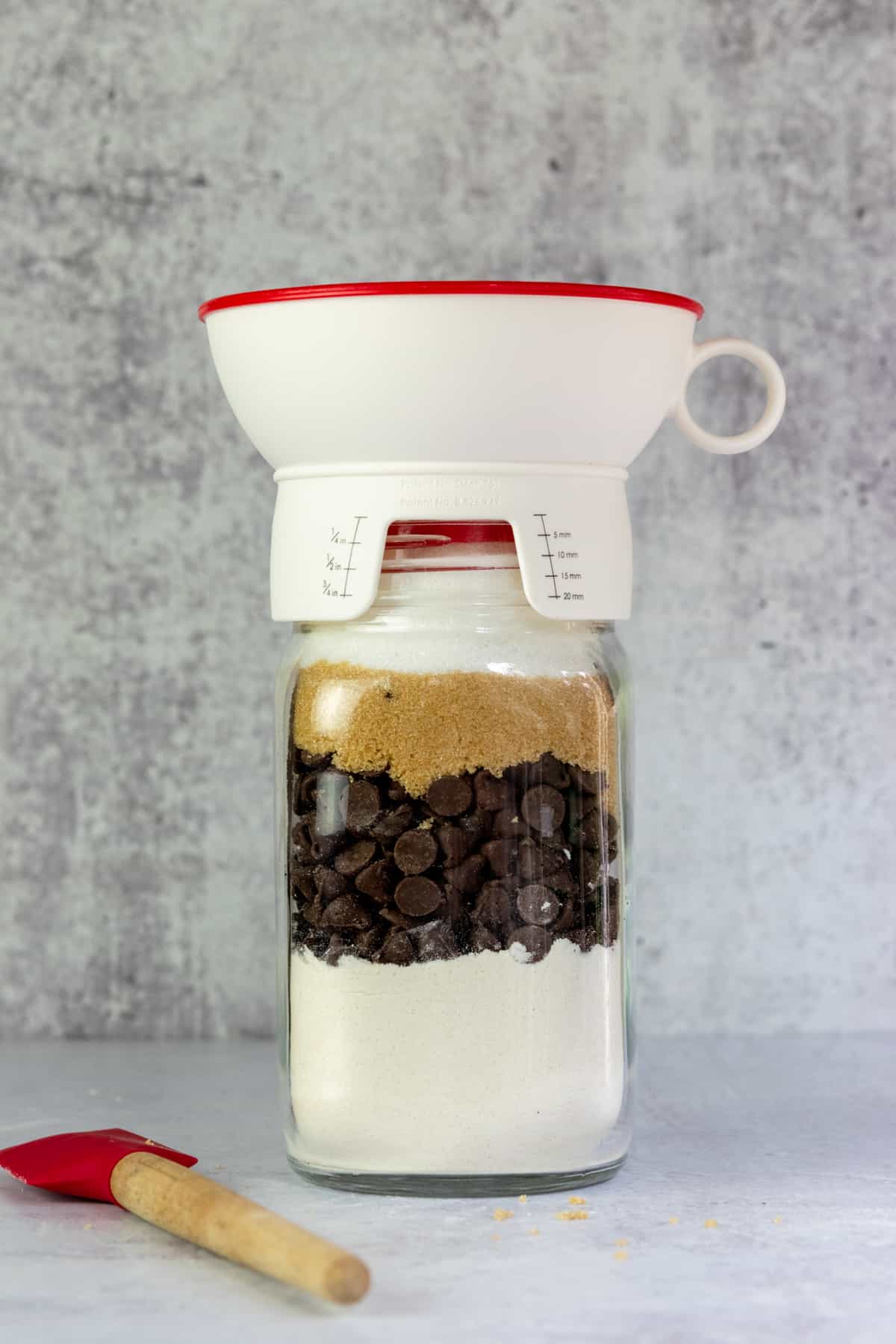 Easy Chocolate Chip Cookie Mix in a Jar (Gift Tags Included